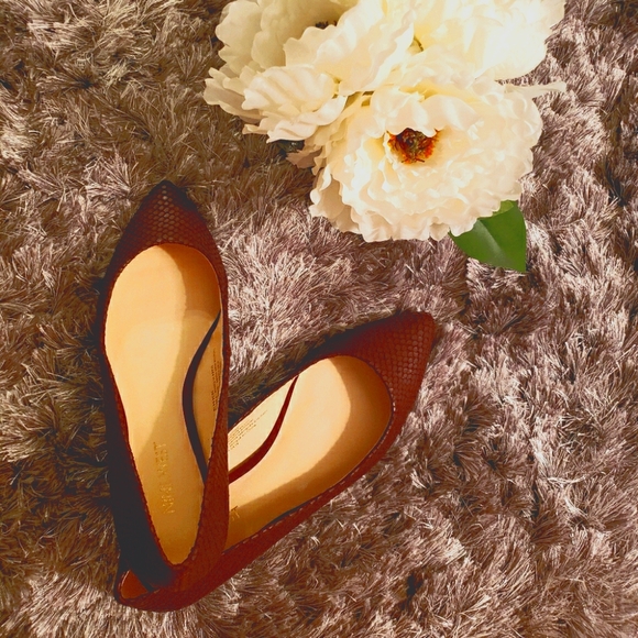 New Nine West leather flats - Picture 1 of 3